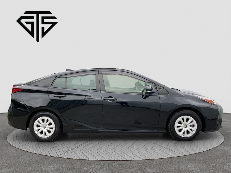Toyota Prius S - U8558