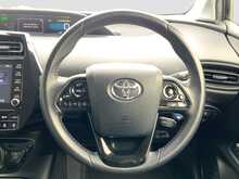 Toyota Prius S - U8558