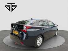 Toyota Prius S - U8558