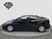 Toyota Prius S - U8558