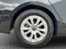Toyota Prius S - U8558