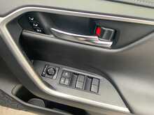 Toyota Rav4 Hybrid G 4WD - U8560