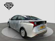 Toyota Prius S - U8561