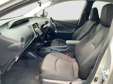 Toyota Prius S - U8561