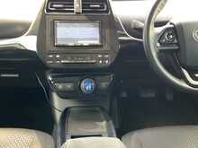 Toyota Prius S - U8561