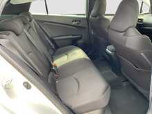 Toyota Prius S - U8561