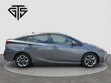 Toyota Prius S Touring-Selection - U8562