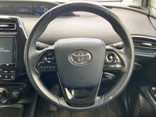 Toyota Prius S Touring-Selection - U8562