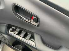 Toyota Prius S Touring-Selection - U8562