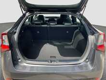 Toyota Prius S Touring-Selection - U8562