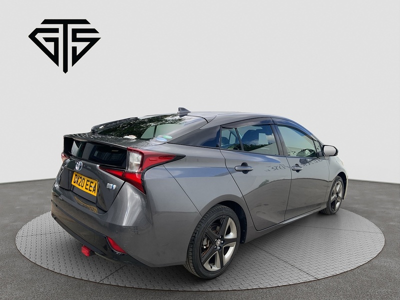 Toyota Prius S Touring-Selection - U8562