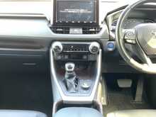 Toyota Rav4 Hybrid G 4WD - U8563