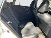 Toyota Rav4 Hybrid G 4WD - U8563