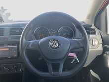 Volkswagen Polo 	TSI TrendLine - U8564