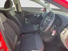 Volkswagen Polo 	TSI TrendLine - U8564
