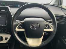 Toyota Prius S SafetyPlus - U8565