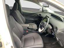 Toyota Prius S SafetyPlus - U8565