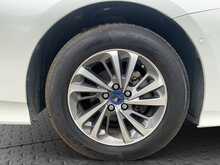 Toyota Prius S SafetyPlus - U8565
