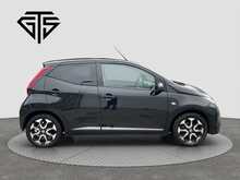 Toyota AYGO VVT-i x-plore - U8567