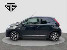 Toyota AYGO VVT-i x-plore - U8567