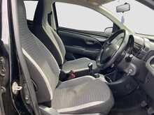 Toyota AYGO VVT-i x-plore - U8567