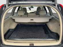 Volvo V70 D SE - U8569