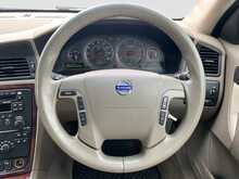 Volvo V70 D SE - U8569