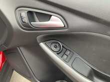 Ford Focus T EcoBoost Zetec - U8571