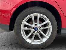 Ford Focus T EcoBoost Zetec - U8571