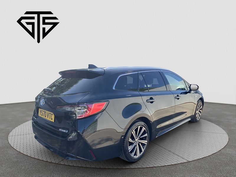 Toyota Corolla VVT-h Design - U8572