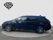 Toyota Corolla VVT-h Design - U8572
