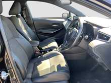 Toyota Corolla VVT-h Design - U8572