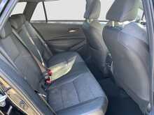 Toyota Corolla VVT-h Design - U8572