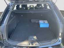 Toyota Corolla VVT-h Design - U8572