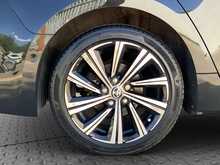 Toyota Corolla VVT-h Design - U8572