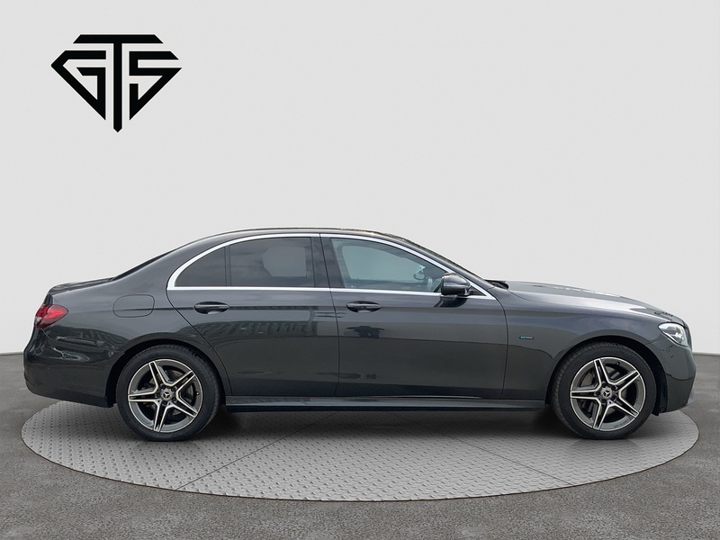 Mercedes-Benz E Class E300e AMG Line Edition - U8581