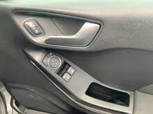 Ford Fiesta Ti-VCT Zetec - U8584