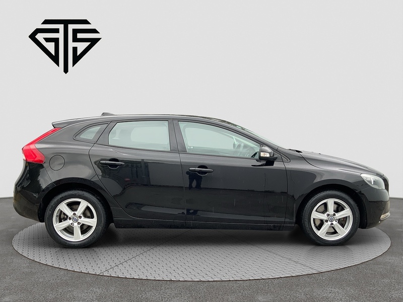 Volvo V40 D2 ES Nav - U8586