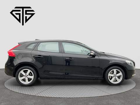 2.0 D2 ES Nav Hatchback 5dr Diesel Auto Euro 6 (s/s) (120 ps)