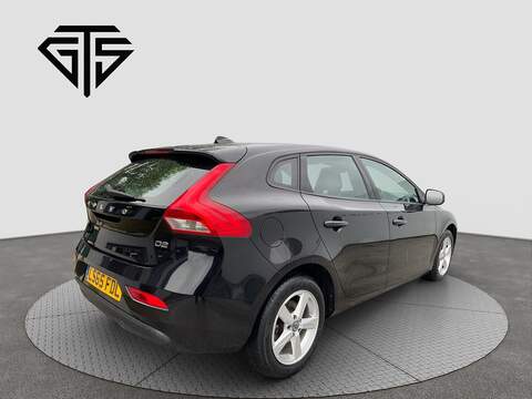 2.0 D2 ES Nav Hatchback 5dr Diesel Auto Euro 6 (s/s) (120 ps)