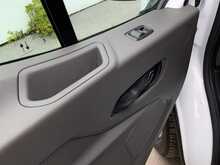 Ford Transit 350 EcoBlue MHEV Leader - U8590