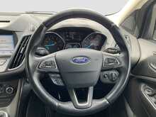 Ford Kuga T EcoBoost Titanium - U8591