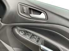 Ford Kuga T EcoBoost Titanium - U8591