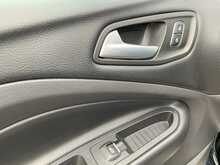 Ford Kuga T EcoBoost Titanium - U8591