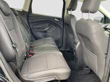 Ford Kuga T EcoBoost Titanium - U8591