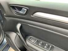 Renault Megane Blue dCi Iconic - U8592