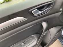 Renault Megane Blue dCi Iconic - U8592