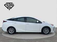 Toyota Prius S 4WD - U8605
