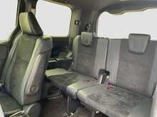 Toyota Voxy Hybrid ZS Kirameki3 - U8606