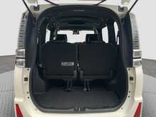 Toyota Voxy Hybrid ZS Kirameki3 - U8606